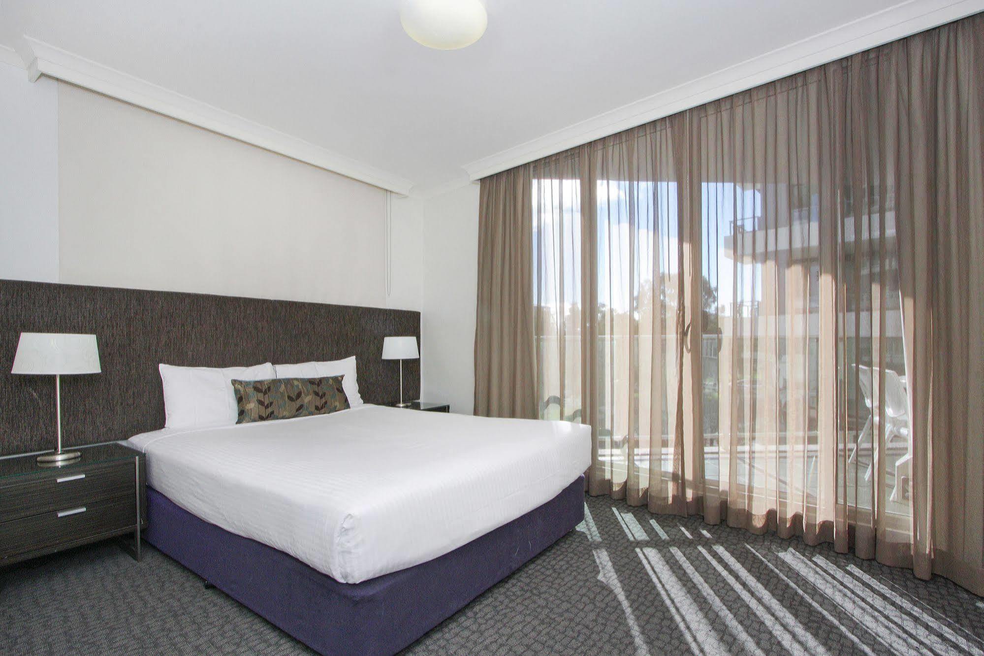 Pacific Suites Canberra Kültér fotó