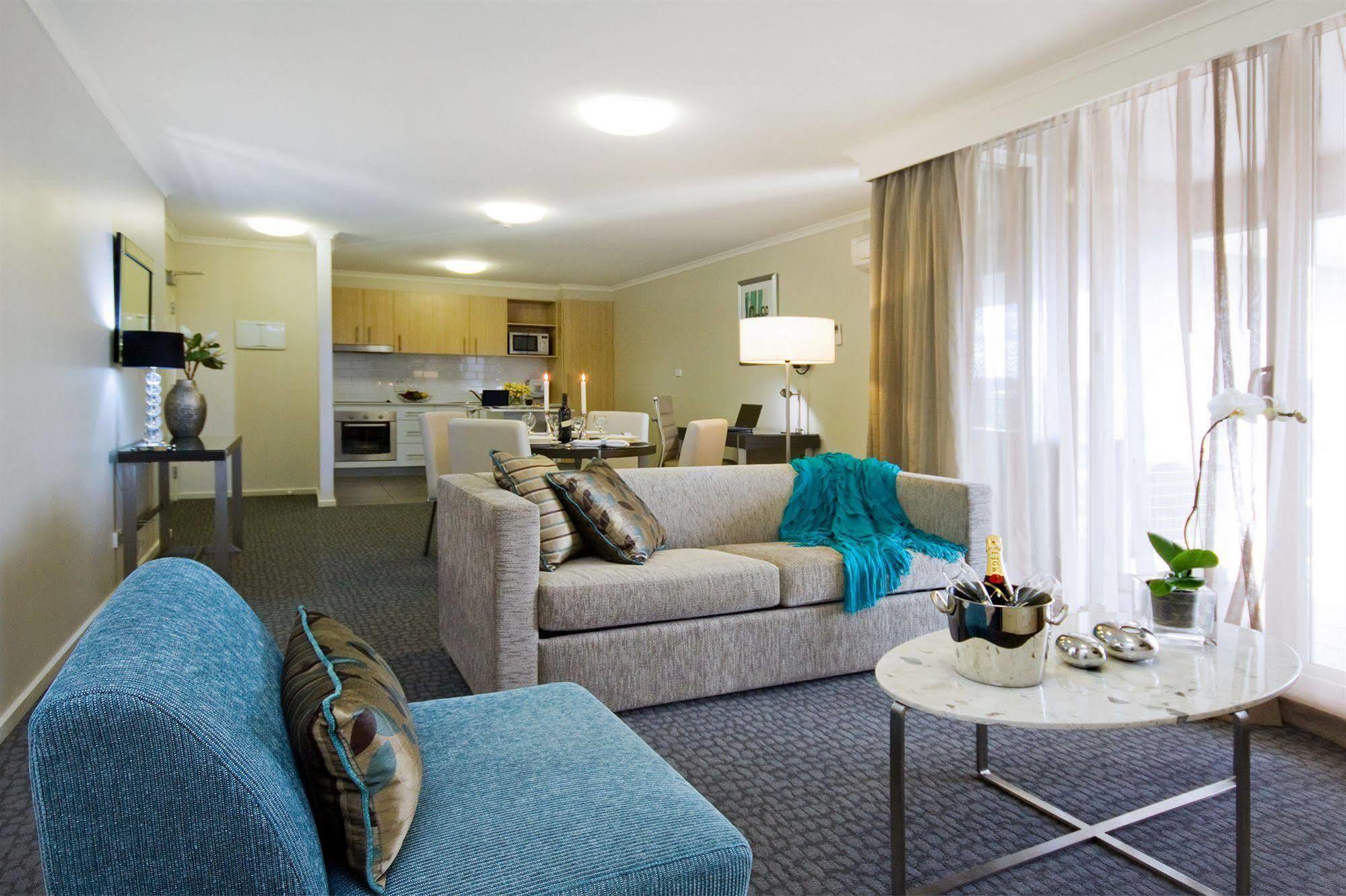 Pacific Suites Canberra Kültér fotó