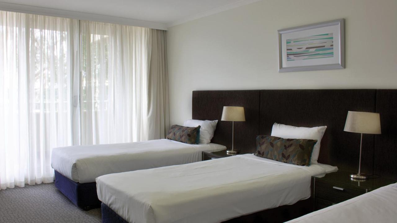 Pacific Suites Canberra Kültér fotó