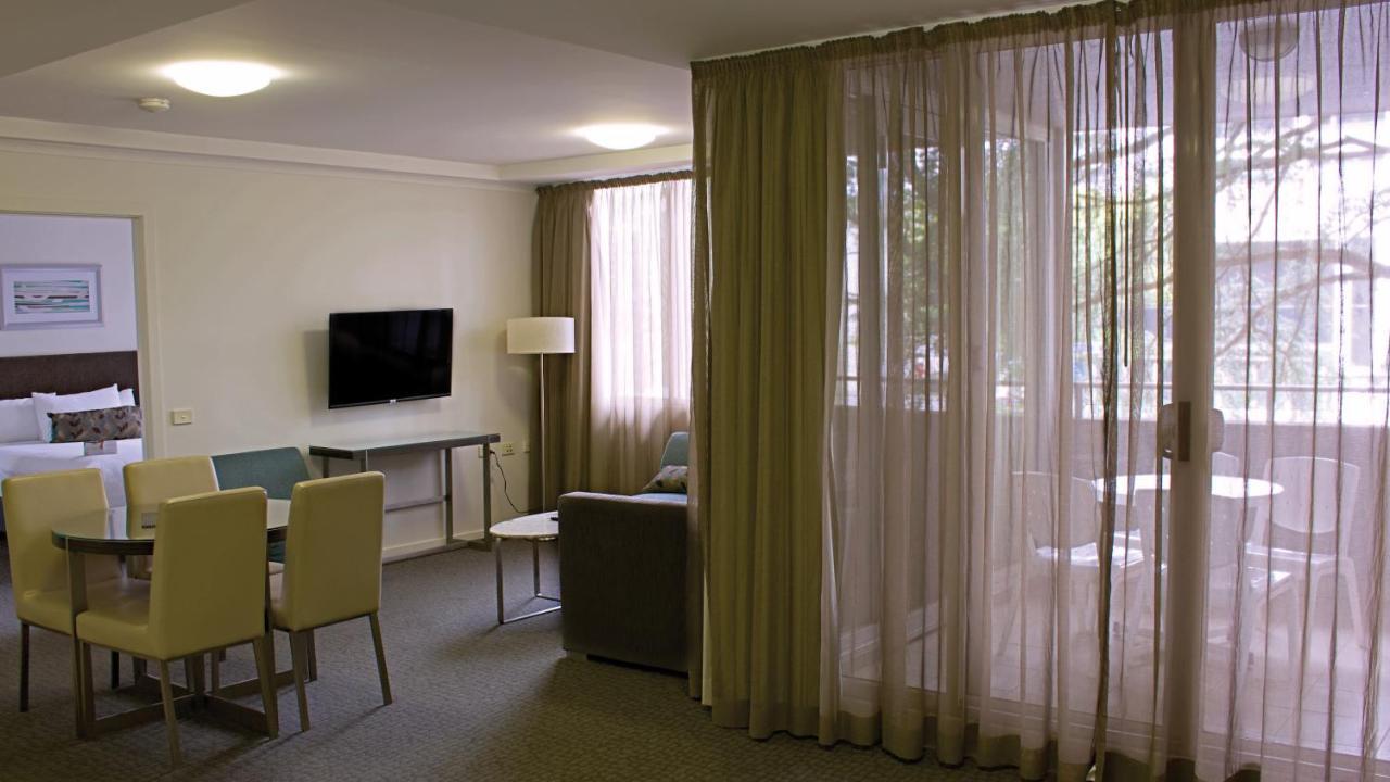 Pacific Suites Canberra Kültér fotó